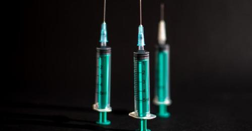 Szczepienie przeciw COVID-19: staranna kwalifikacja i dobre przygotowanie to podstawa!