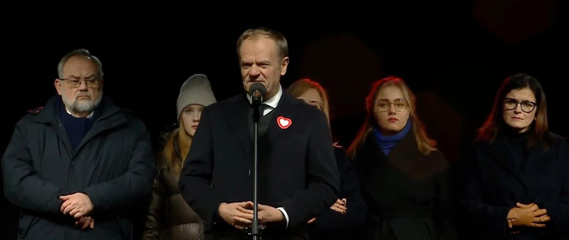Donald Tusk podczas uroczystości z okazji 5. rocznicy śmierci Prezydenta Gdańska Pawła Adamowicza