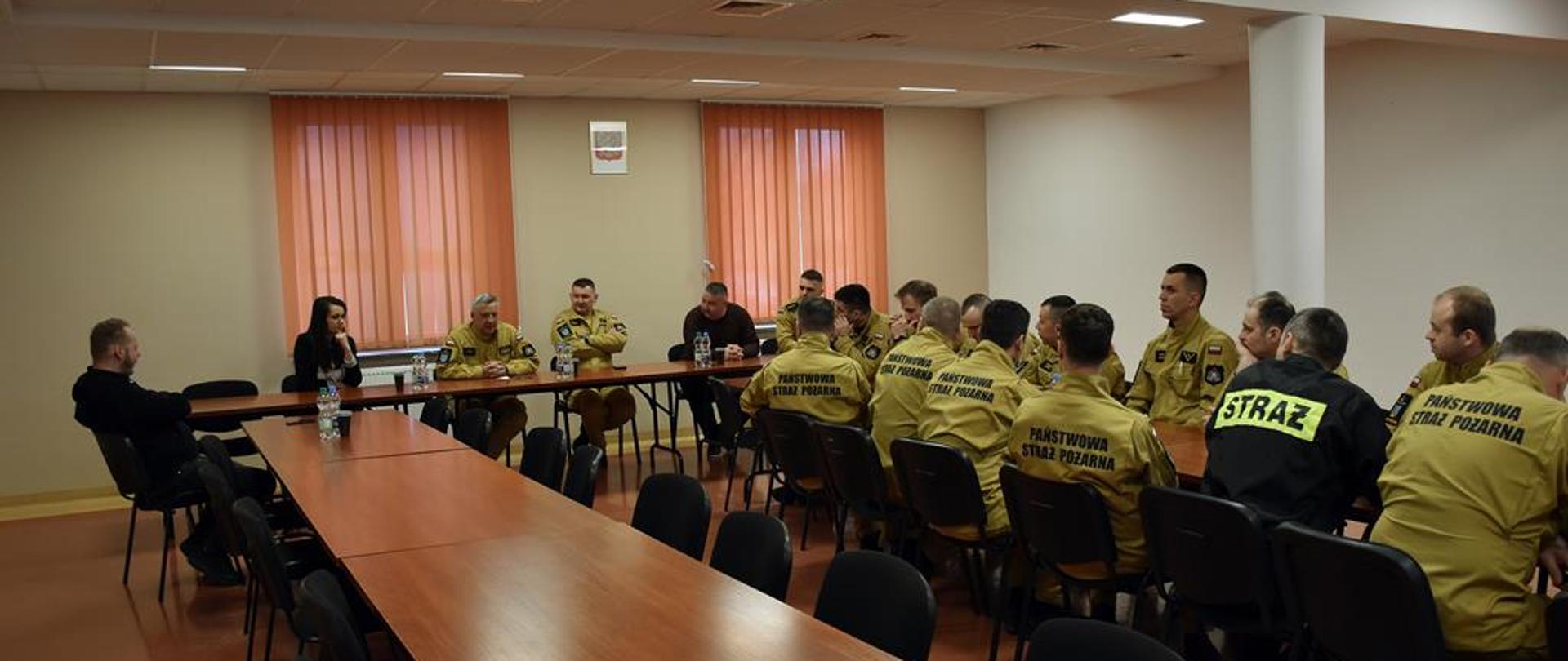 Szkolenie z zakresu współpracy z mediami podczas działań ratowniczo gaśniczych w Staszowie