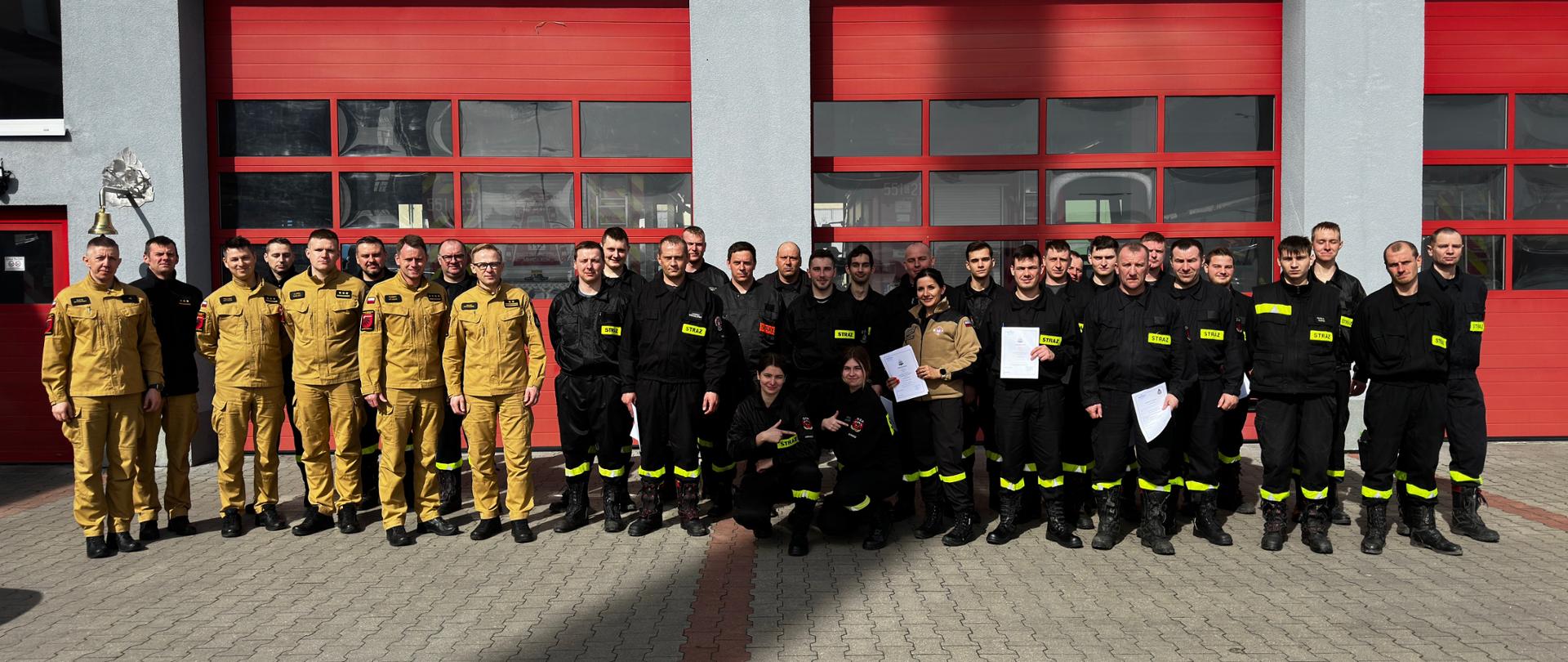 Egzamin podsumowujący szkolenie podstawowe strażaka ratownika OSP.