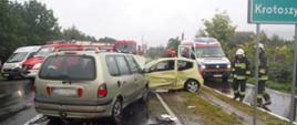 Wypadek trzech samochodów osobowych