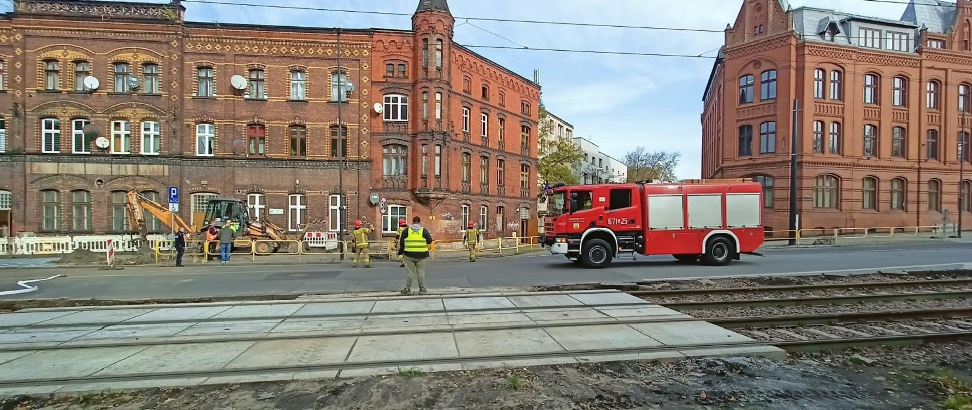 Działania strażaków przy ul. Wolności