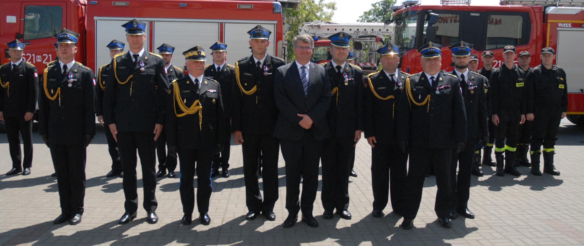 Uroczystość Dnia Strażaka w Sierpcu z udziałem wiceministra Macieja Wąsika