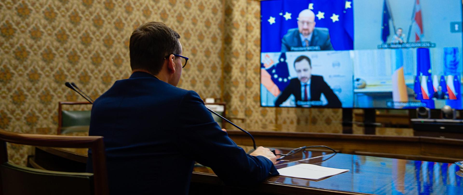 Wideokonferencja premiera Mateusza Morawieckiego z przewodniczącym Rady Europejskiej