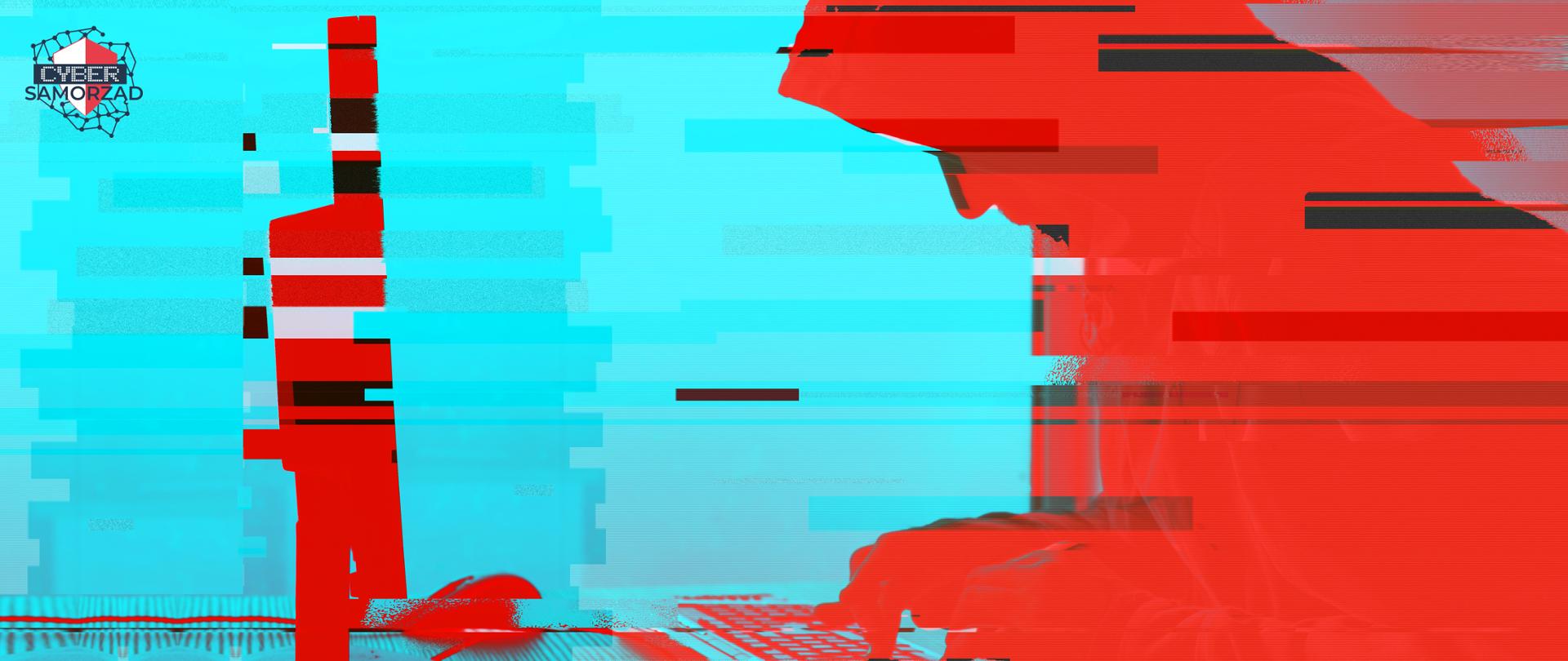Niebiesko-czerwone zdjęcie hakera pracującego przy komputerze. W lewym górnym rogu logo CyberSamorząd.
