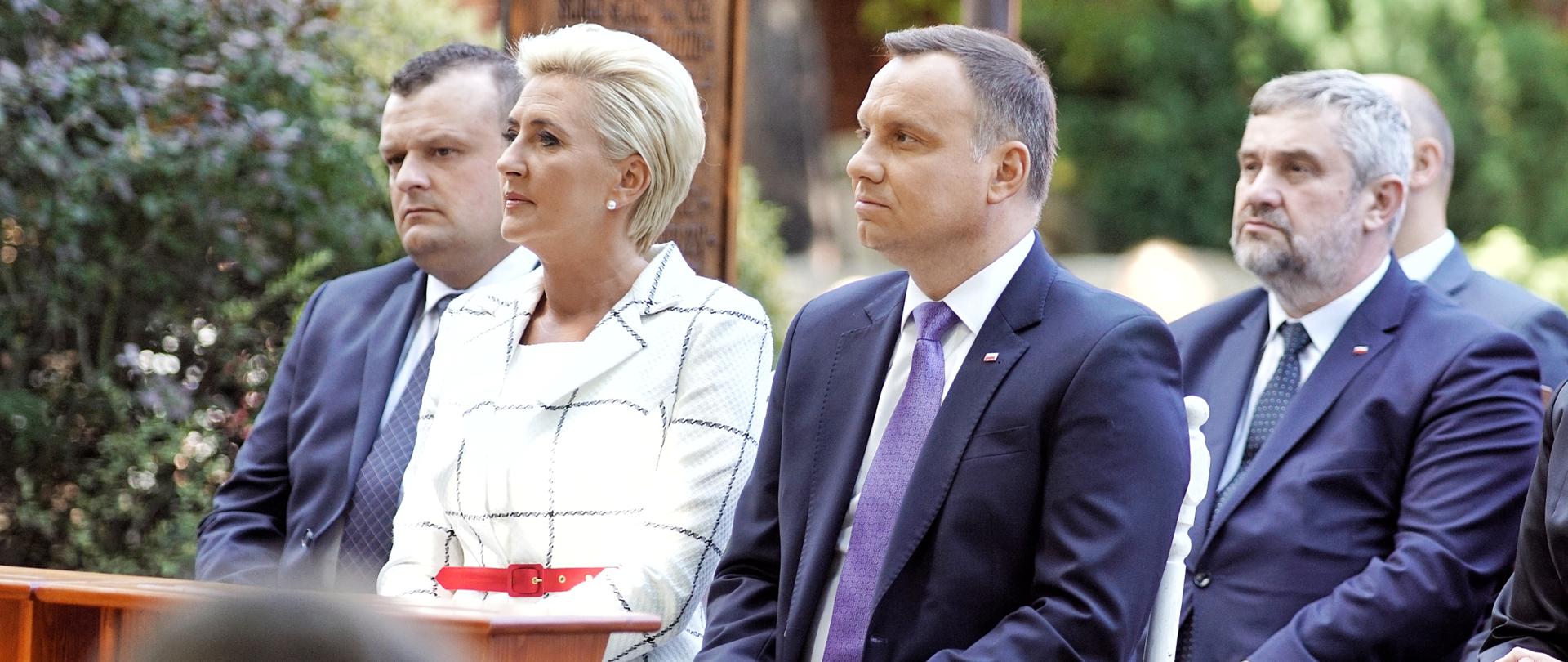 Prezydent Andrzej Duda wraz z małżonką podczas Dożynek Prezydenckich