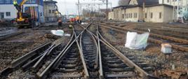 Na stacji Czechowice-Dziedzice wykonywane są prace torowe oraz związane z siecią trakcyjną