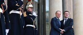 Premier Donald Tusk podczas spotkania z Prezydentem Republiki Francuskiej Emmanuelem Macronem w Paryżu.