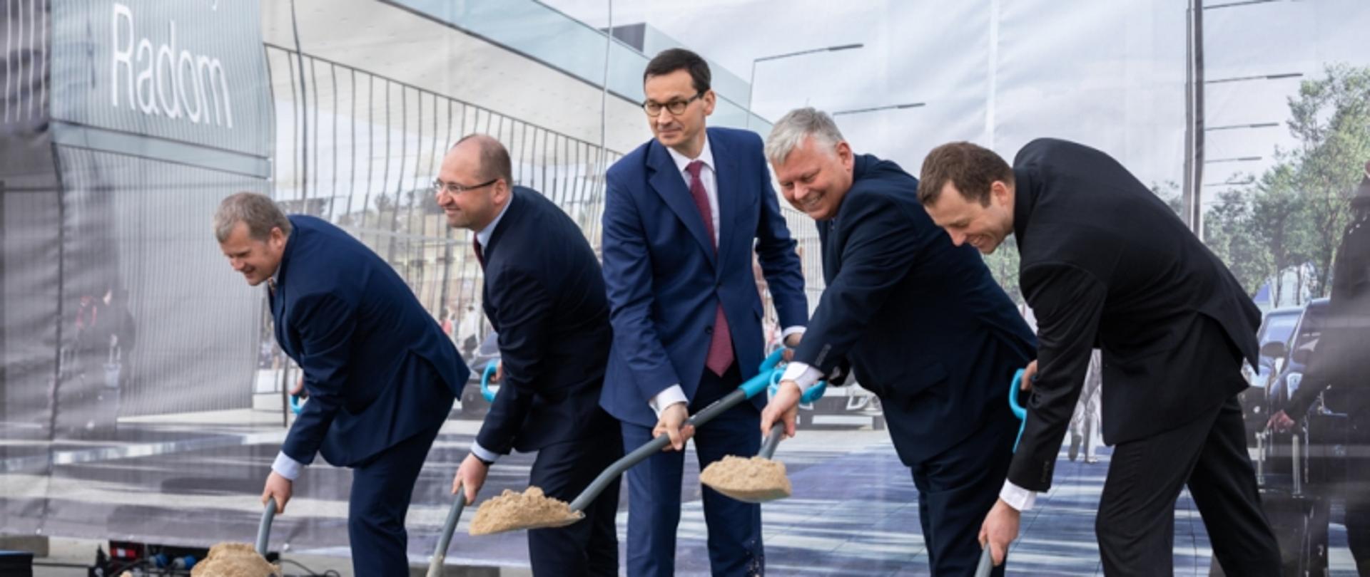 Zainaugurowanie rozbudowy lotniska w Radomiu