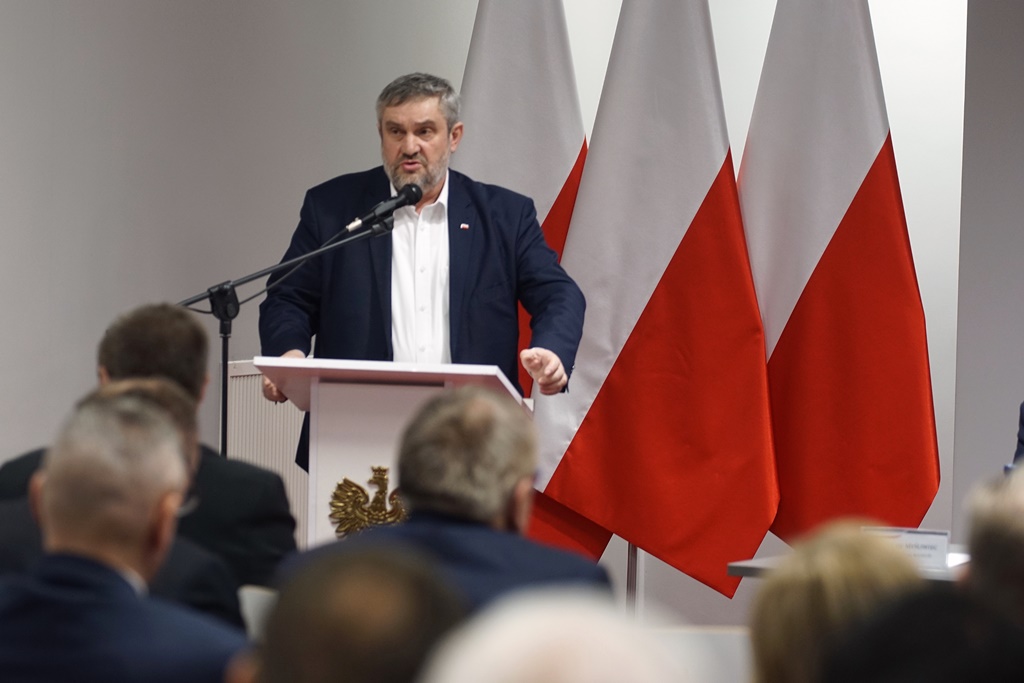 Min. J. K. Ardanowski podczas spotkania z rolnikami