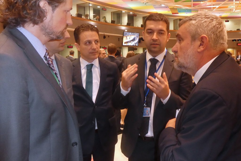 Rozmowy kuluarowe podczas AGRIFISH