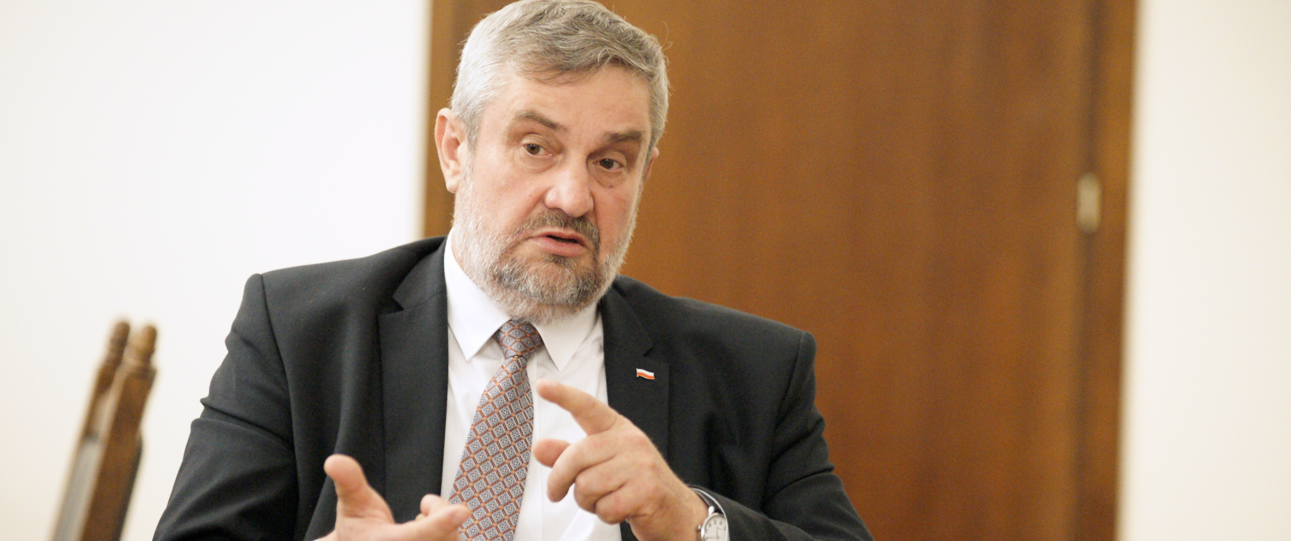 Minister J.K. Ardanowski podczas rozmowy