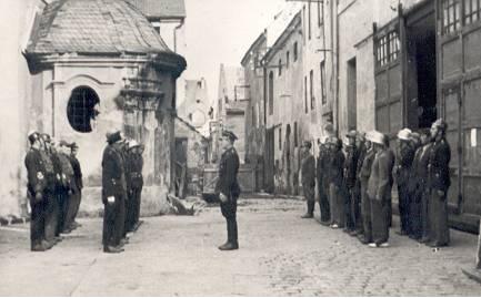 Zmiana służby 1946 r.