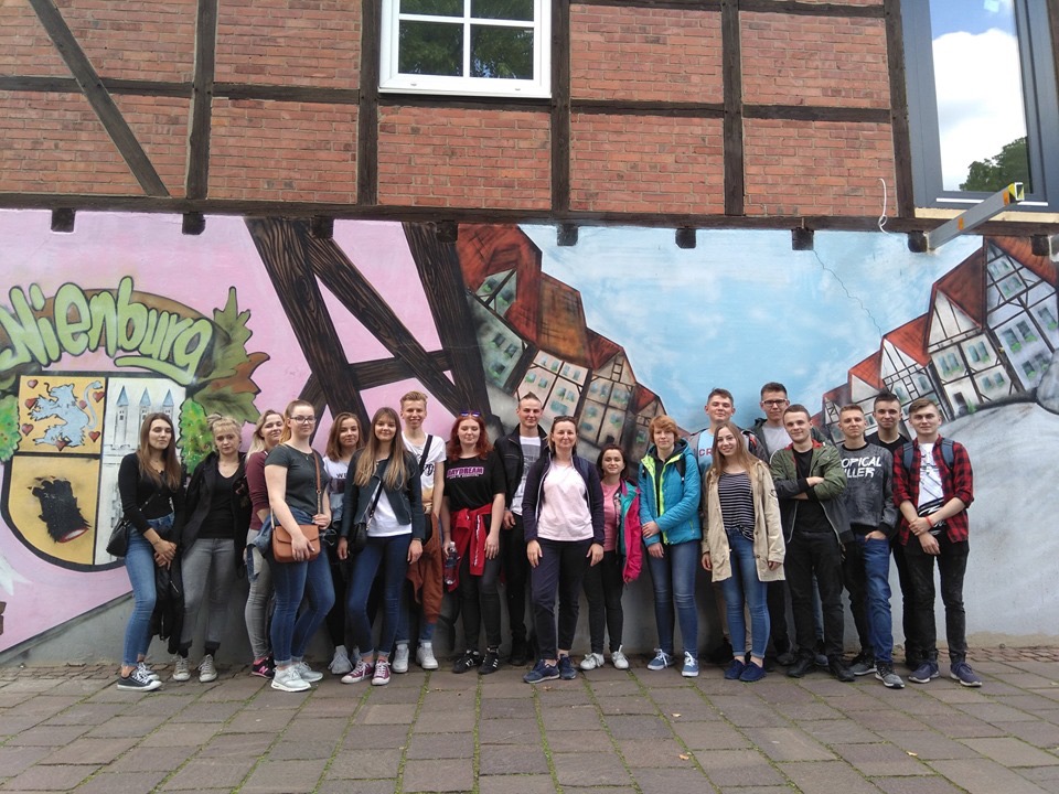 UCZNIOWIE ZSCKR W ZDUŃSKIEJ DĄBROWIE WRÓCILI Z ZAGRANICZNEGO STAŻU ZAWODOWEGO