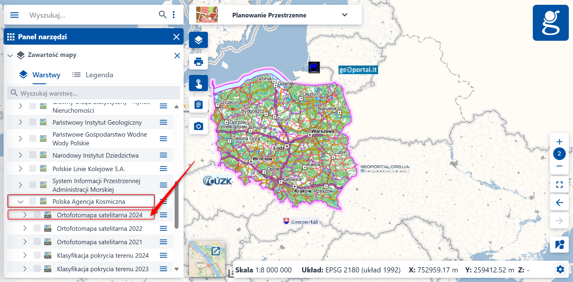 Zrzut ekranu z serwisu www.geoportal.gov.pl, moduł "Planowanie przestrzenne", prezentujący udostępnioną nową warstwę "Ortofotomapa satelitarna 2024".