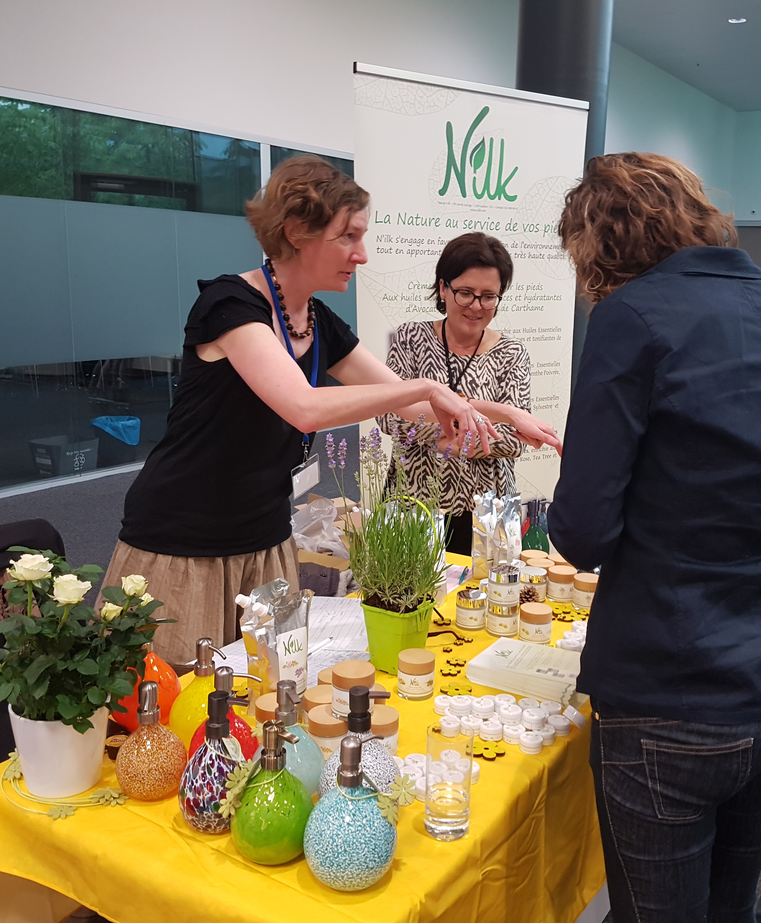 Prezentacja serii specjalistycznych kremów do stóp opracowanych w ramach projektu na kongresie podologicznym w Szwajcarii