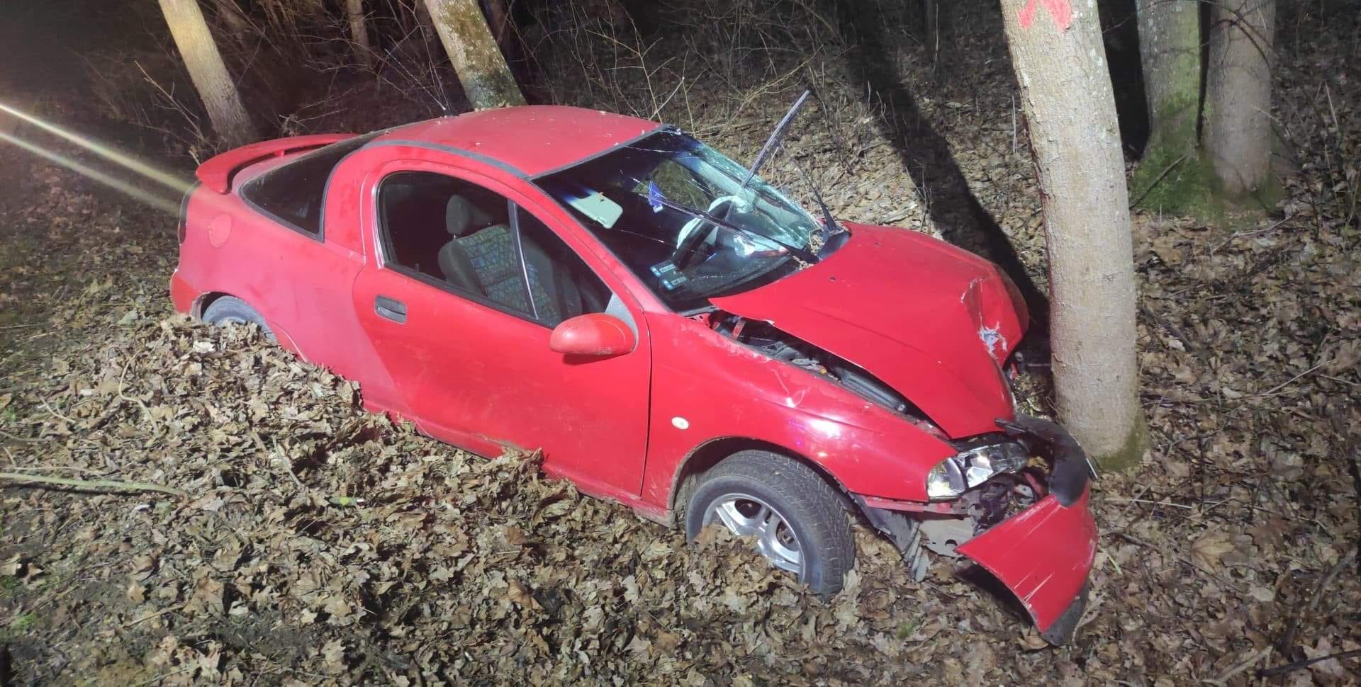 Wypadek drogowy w m. Starczewice.