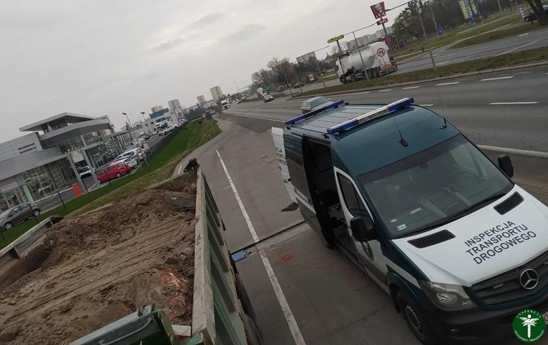 Ciężarówka i radiowóz ITD.