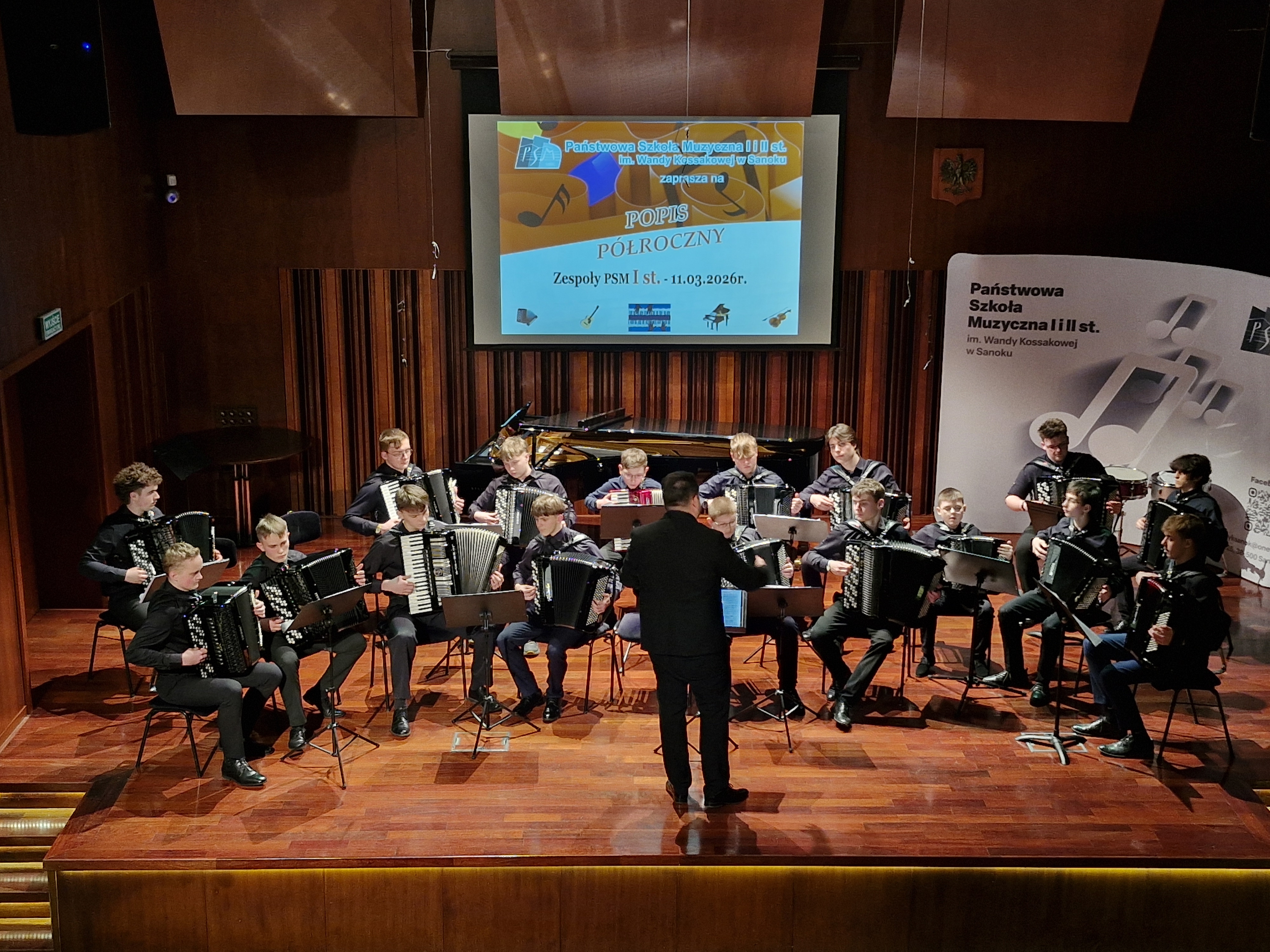 Orkiestra akordeonowa pod dyrekcją Bartosza Głowackiego. Scena PSM I i II st. w Sanoku