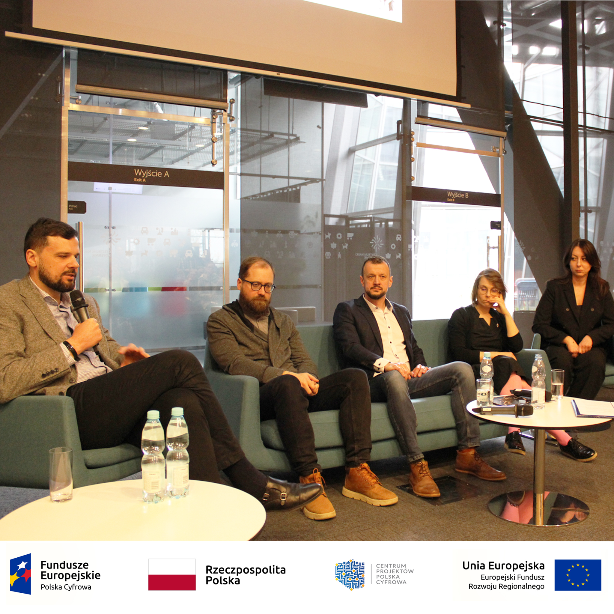 Forum dyskusyjne – Wojciech Szajnar, Maciej Naskręt, Artur Krawczyk, Magdalena Foltyniak, Anna Firych-Nowacka