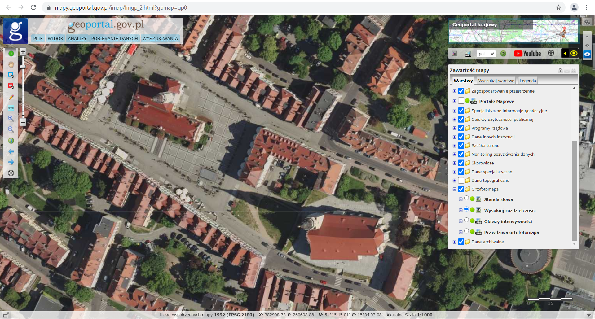 Ilustracja przedstawia zrzut ekranu z serwisu www.geoportal.gov.pl przedstawiający miasto Bolesławiec w usłudze Ortofotomapa Wysokiej Rozdzielczości