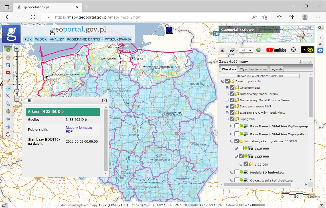 Ilustracja przedstawia zrzut ekranu z serwisu www.geoportal.gov.pl pokazujący w jaki sposób pobrać wizualizacje kartograficzne BDOT10k w skali 1:25000.