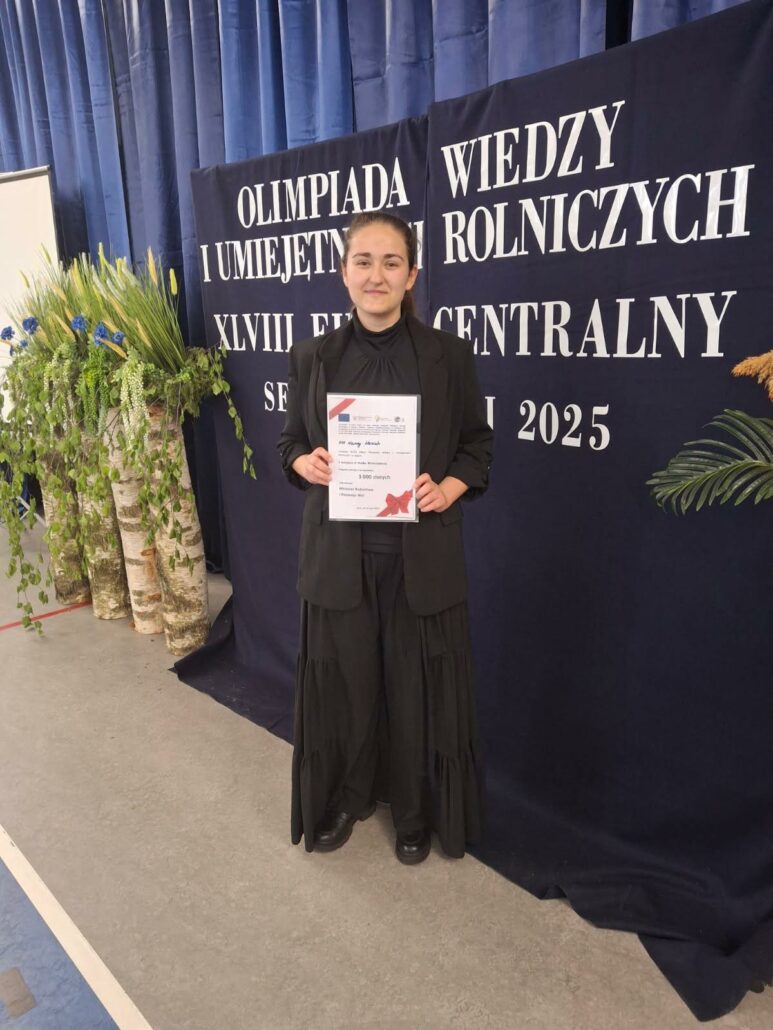 I miejsce uczennicy ZSCKR w Zduńskiej Dąbrowie w bloku weterynaria podczas eliminacji centralnych LXVIII Olimpiady Wiedzy i Umiejętności Rolniczych