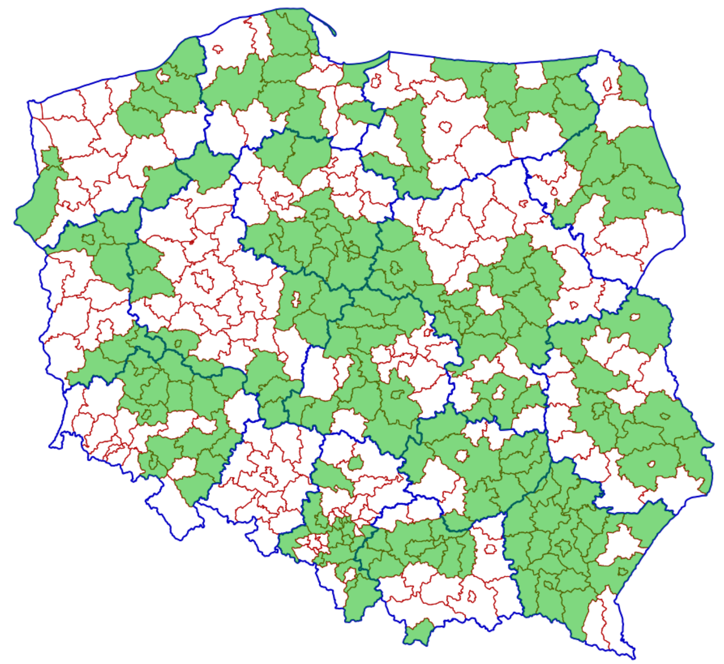 Ilustracja przedstawiająca mapę Polski zawierającą granice administracyjne województw i powiatów. Kolorem zielonym zostały zaznaczone powiaty, które uruchomiły odbieranie zawiadomień elektronicznych o zmianach w Księgach Wieczystych.