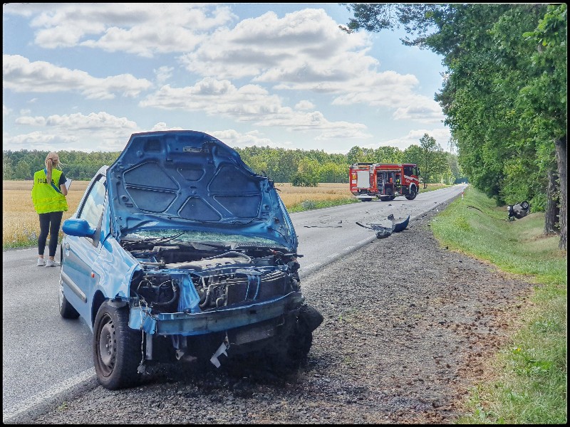 24 lipca 2022 roku w miejscowości Nowe Okniny (gm. Wiśniew) doszło do zderzenia czołowego dwóch samochodów osobowych, z których jeden na skutek zdarzenia dachował.
