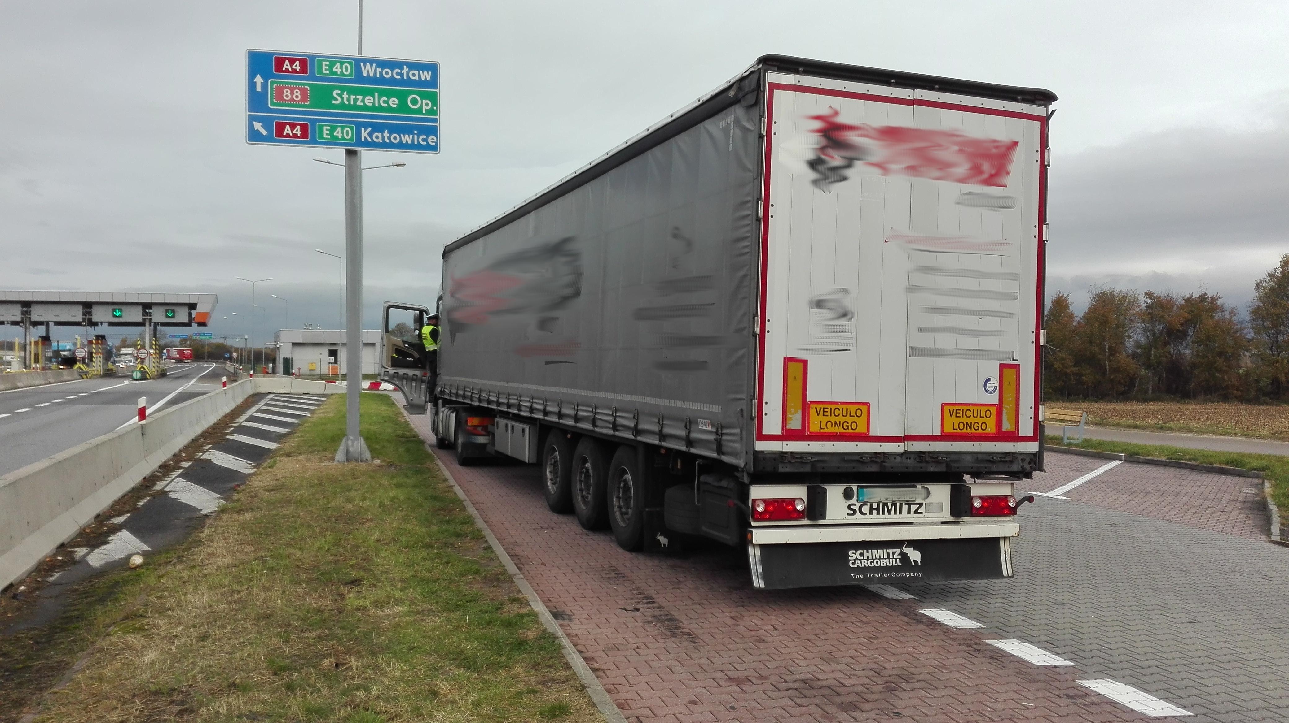 Ciężarówka w miejscu kontroli