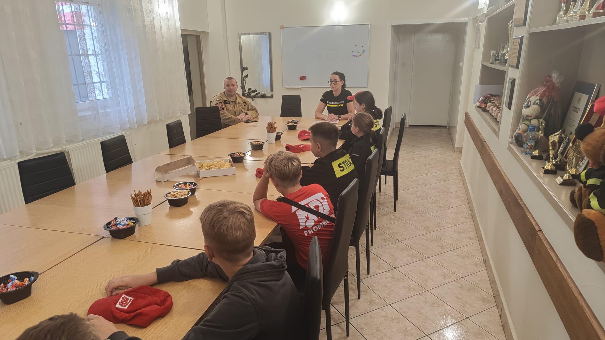 "Jak dorosnę chcę być taki jak Ty-poznajemy służby mundurowe" kontynuacja spotkań 