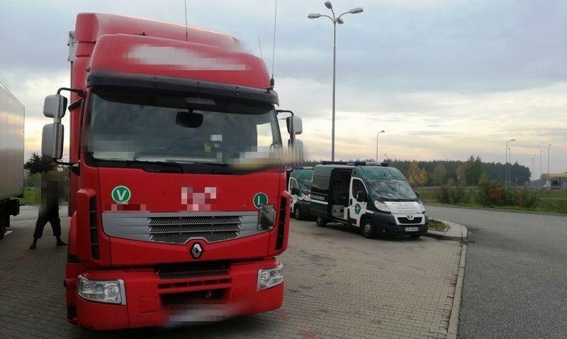 Radiowóz ITD i ciężarówka