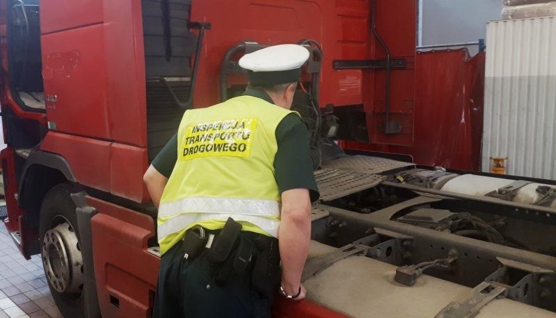 Wyłącznik tachografu i emulator AdBlue znajdowały się w ciężarówce skontrolowanej przez patrol małopolskiej ITD.