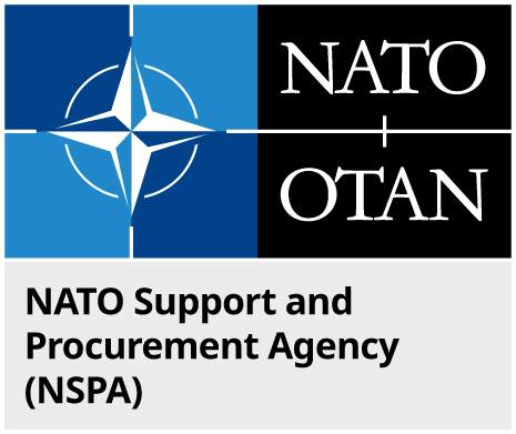 Po lewej stronie gwiazda otoczona kołem na niebieski tle, po prawej stronie napis Nato Otan. Na dole napis Nato support Procurement Agency (NSPA)