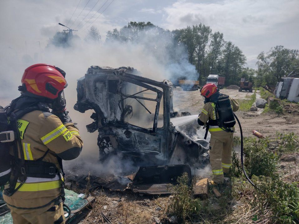 Pożar na placu złomowiska – Braniewo