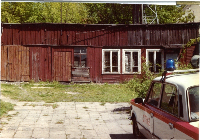 Widok na stary budynek gospodarczy