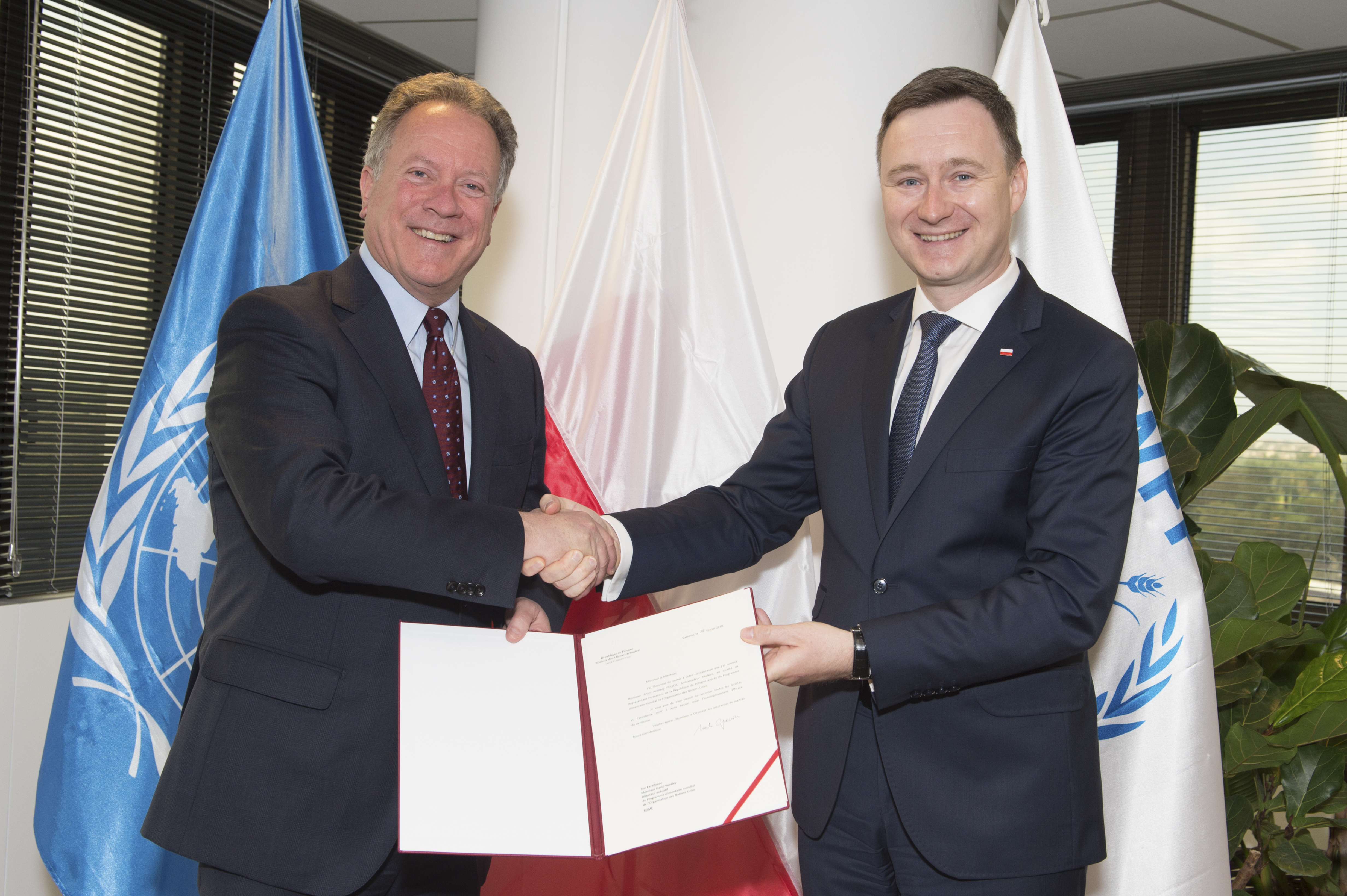 Artur Polllok z Davidem Beasleyem Dyrektorem Wykonawczym WFP fot. Rein Skullerud