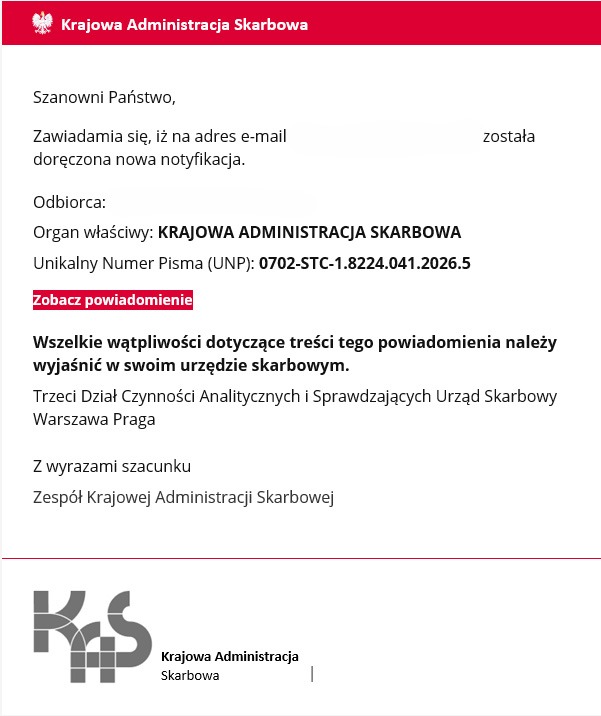Grafika przedstawia wiadomość stylizowaną na komunikat Krajowej Administracji Skarbowej z informacją o nowej notyfikacji, numerze pisma oraz przyciskiem ‘Zobacz powiadomienie’. Na dole znajduje się logo KAS.