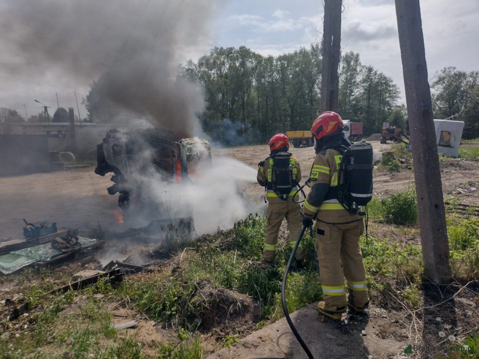 Pożar na placu złomowiska – Braniewo