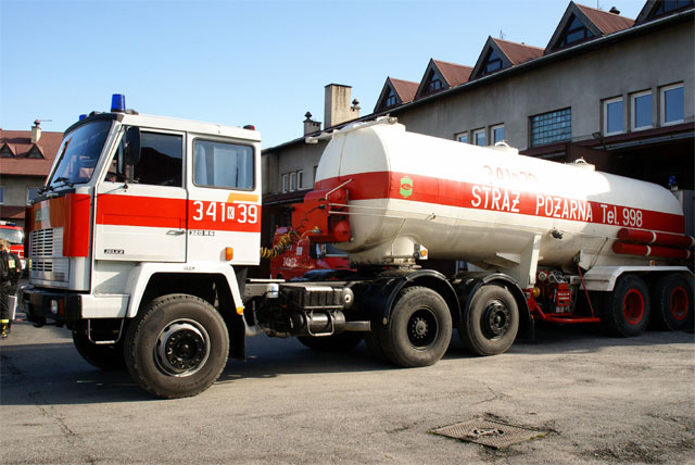 GCBM 19 Jelcz – samochód cysterna o pojemności zbiornika wodnego 19 000 [l], 