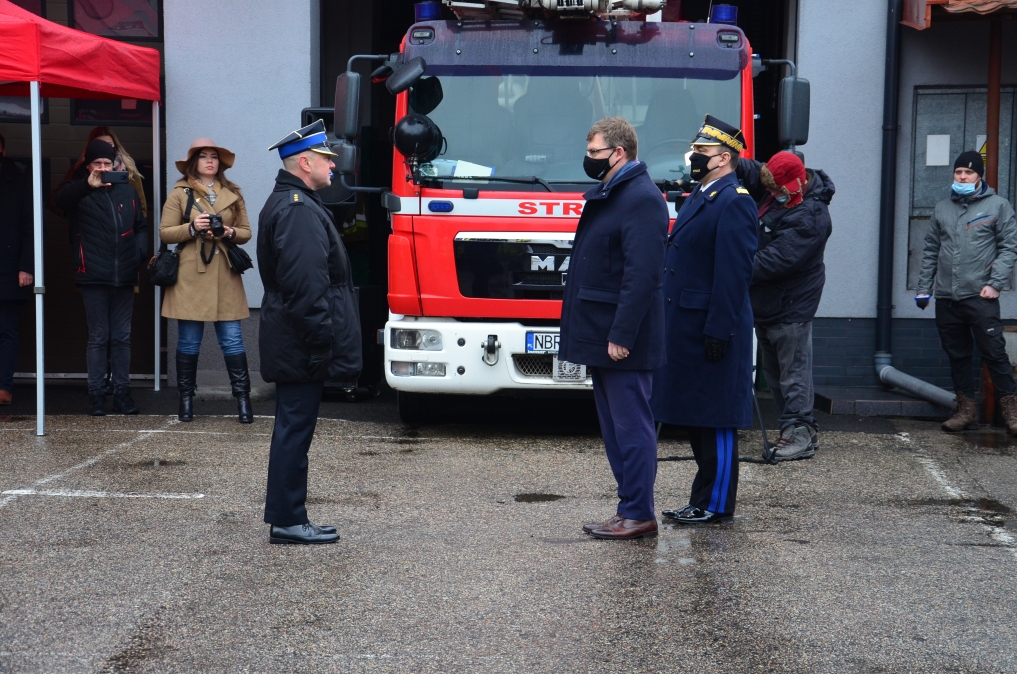 Nowe wozy dla strażaków