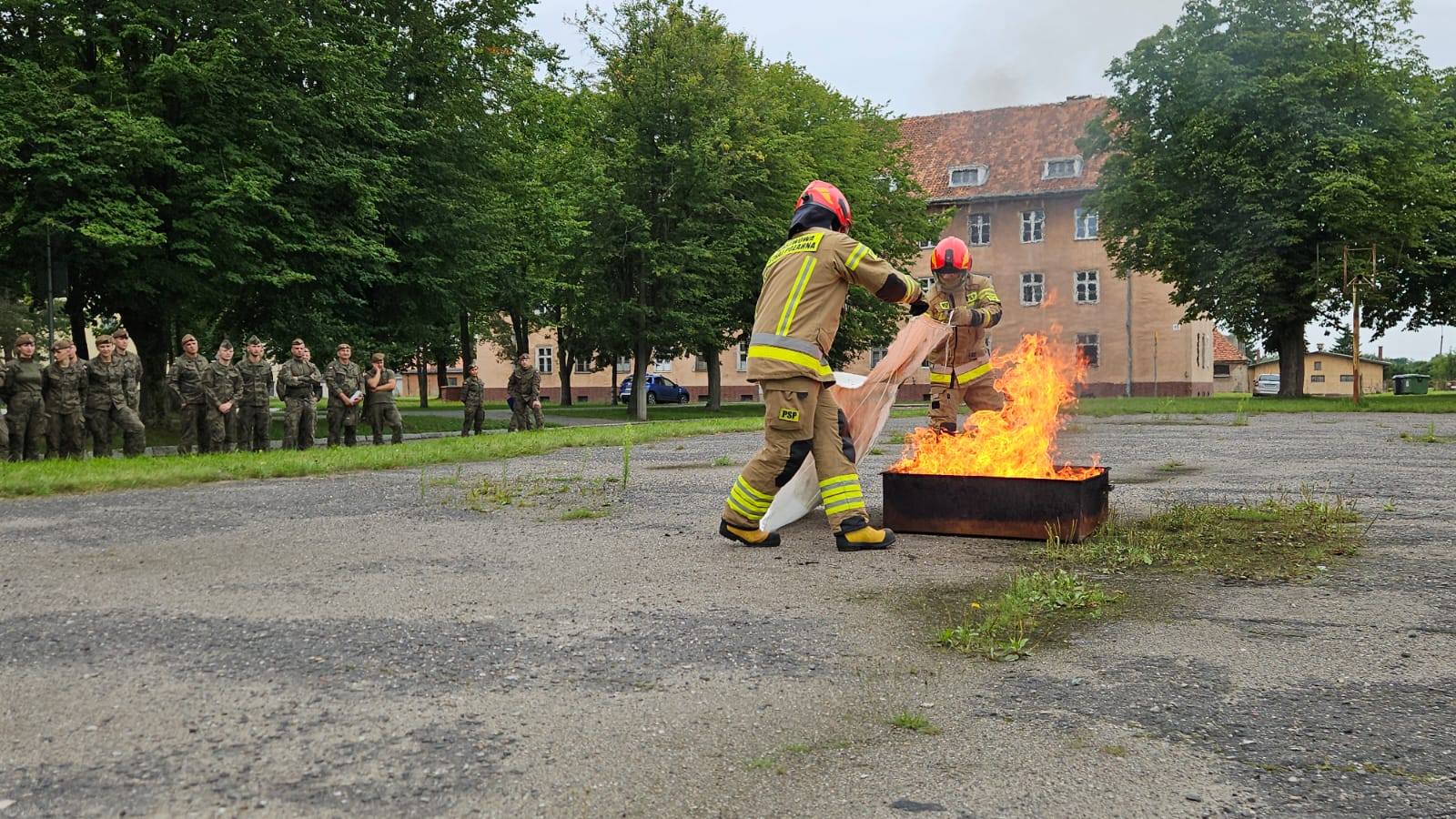 Strażacy PSP szkolili żołnierzy WOT