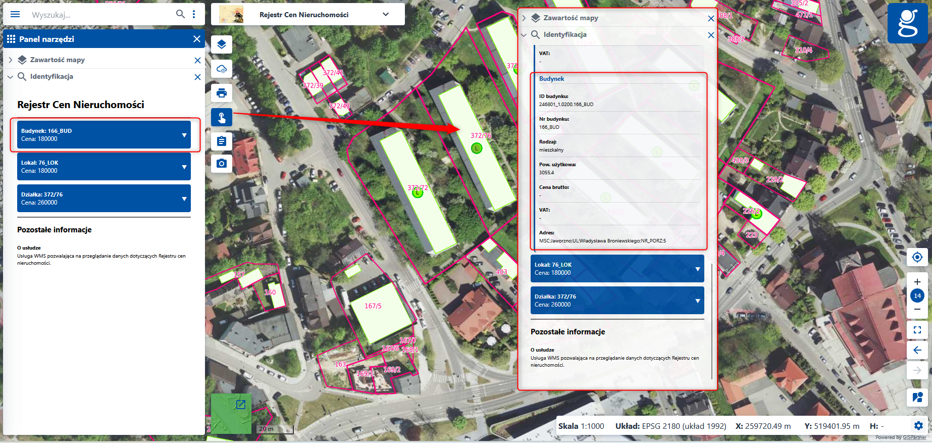 Ilustracja przedstawia dostępne atrybuty dla obiektu "budynek".