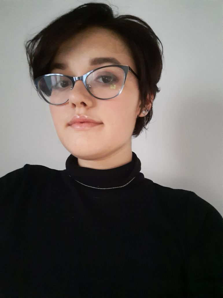 UCZENNICA ZSCKR W ZDUŃSKIEJ DĄBROWIE W FINALE OGÓLNOPOLSKIEGO KONKURSU „BLIŻEJ PSZCZÓŁ”