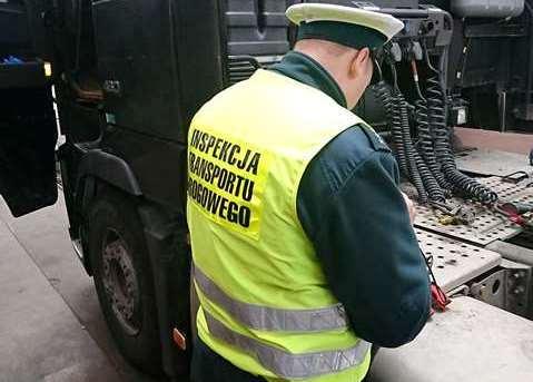 Niedozwolony wyłącznik tachografu znalazł w litewskiej ciężarówce patrol lubuskiej ITD.