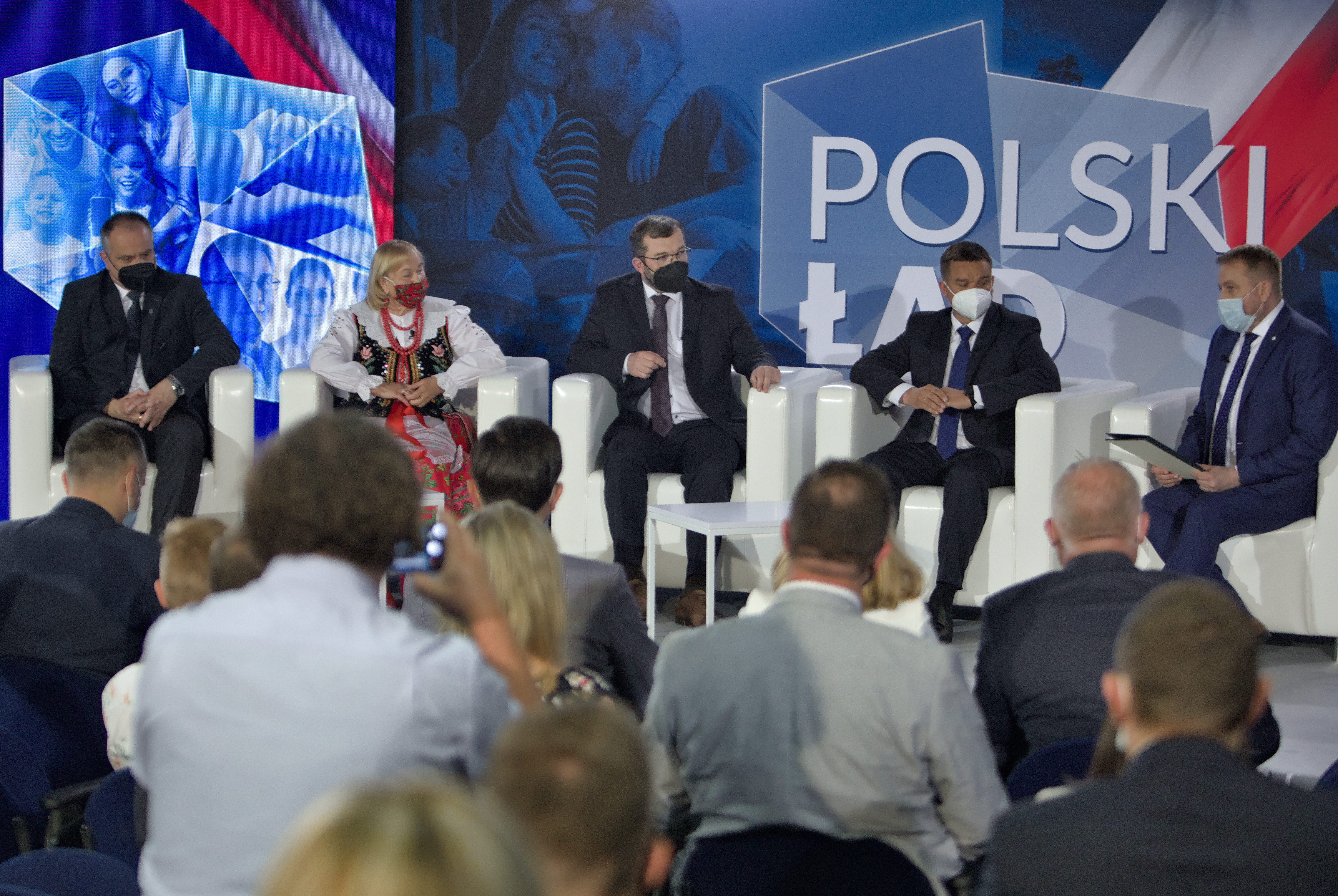 Debata Polski Ład - minister Grzegorz Puda wśród innych rozmówców (fot. M. Kaproń)