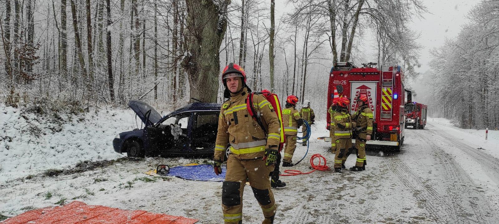 Niebezpiecznie ślisko na drogach