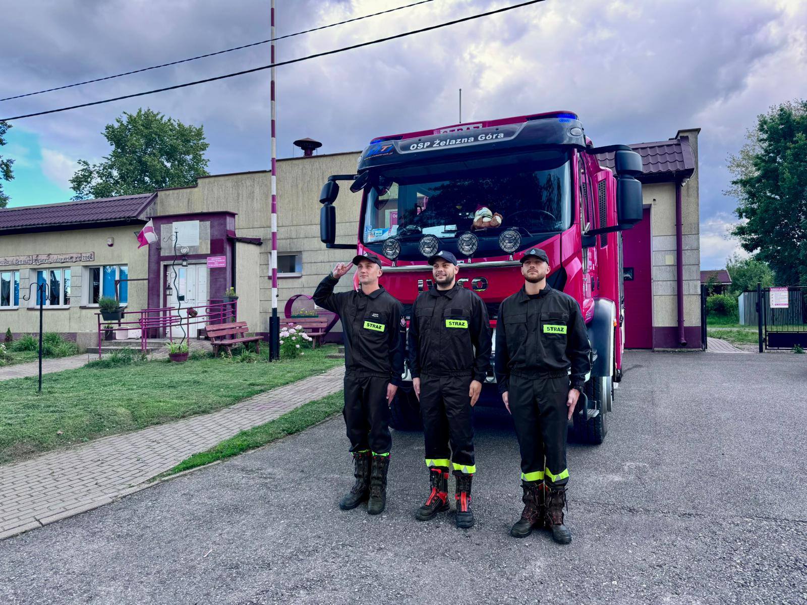 Strażacy w godzinę „W” uczcili poległych powstańców