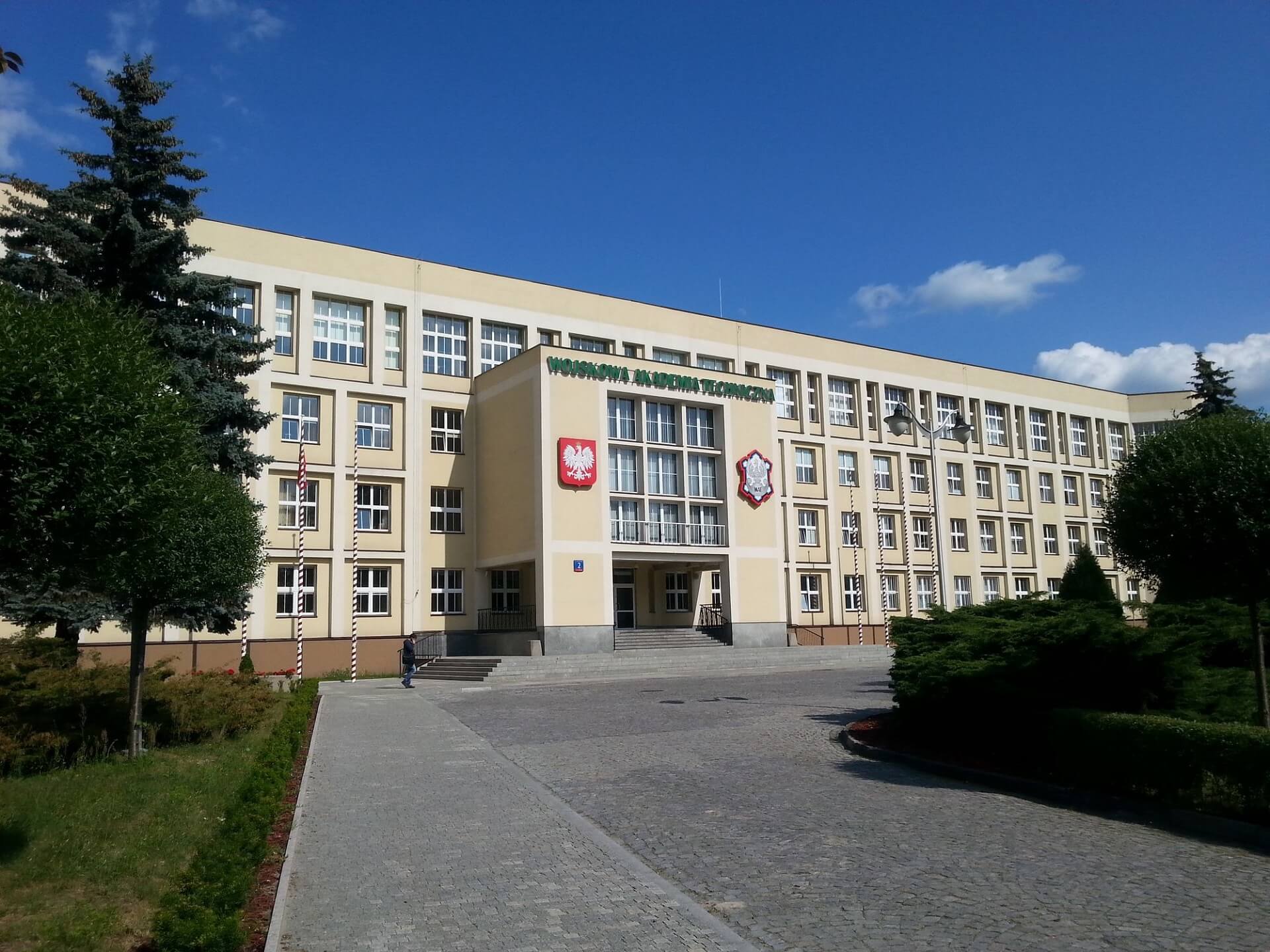 Gmach Wojskowej Akademii Technicznej w Warszawie