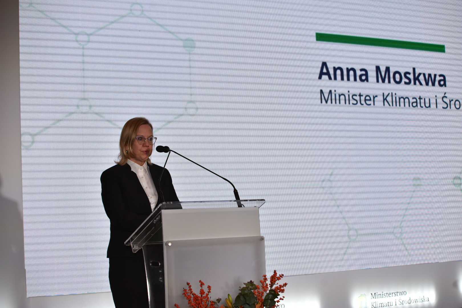 Minister klimatu i środowiska Anna Moskwa podczas uroczystości podpisania „Porozumienia o współpracy na rzecz rozwoju sektora biogazu i biometanu”